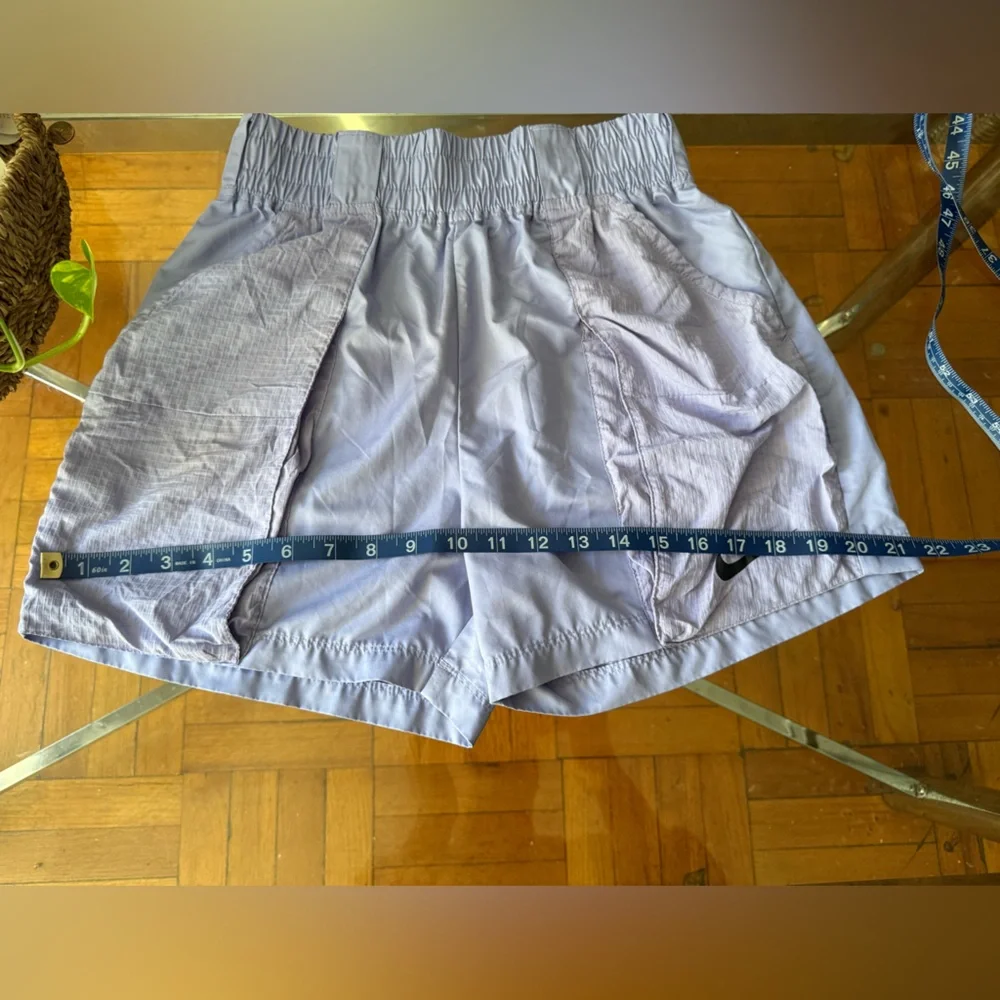 Nike running shorts - Picture 6 of 8
